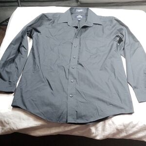 Stafford men's long sleeved button down shirt size 15 1/2 (34/35)